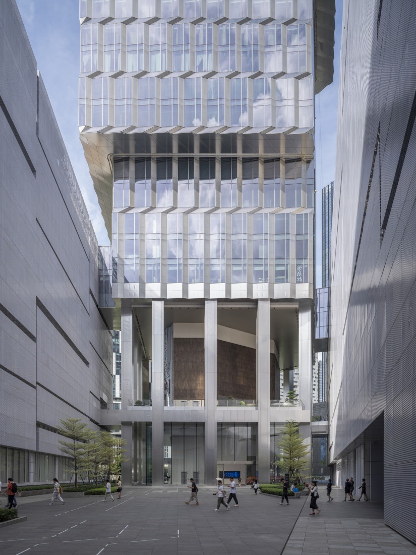 Kingdee Cloud Tower by HENN. Photograph by Tian Fangfang.