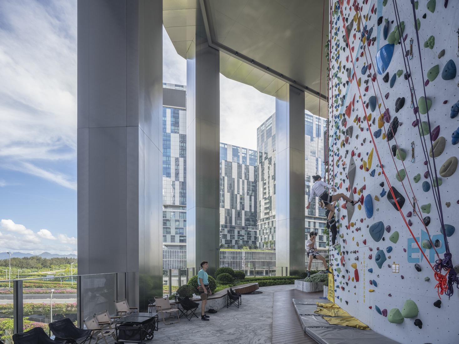 Kingdee Cloud Tower by HENN. Photograph by Tian Fangfang.