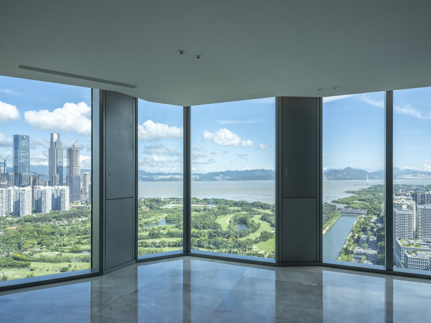Kingdee Cloud Tower by HENN. Photograph by Tian Fangfang.