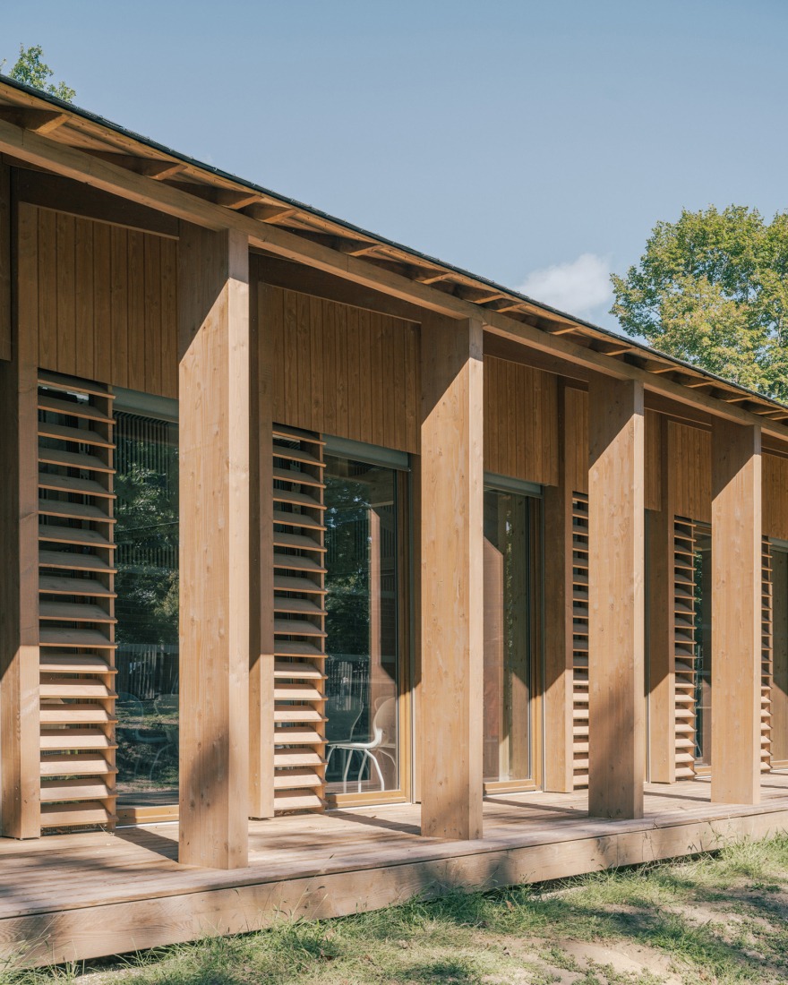 Centro de Ocio Bois de Cergy por PLURIEL[LES] ARCHITECTES. Fotografía por Charly Broyez.