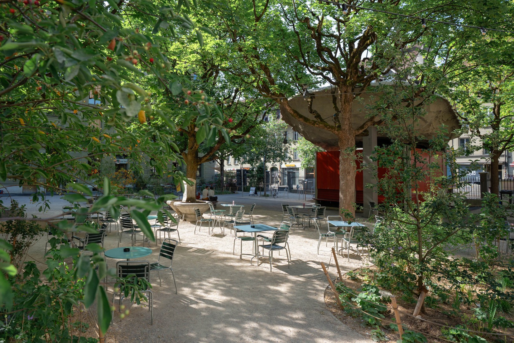 Redevelopment of the PROGR Courtyard in Berne, Switzerland by Salewski Nater Kretz, Miriam Sturzenegger  and bbz landschaftsarchitekten. Photograph by Daniela Valentini.