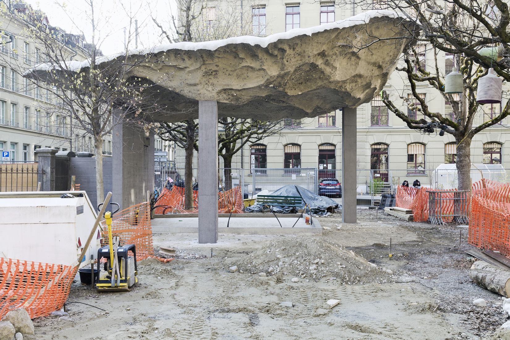 Production process for the roof structure. Redevelopment of the PROGR Courtyard in Berne, Switzerland by Salewski Nater Kretz, Miriam Sturzenegger  and bbz landschaftsarchitekten.