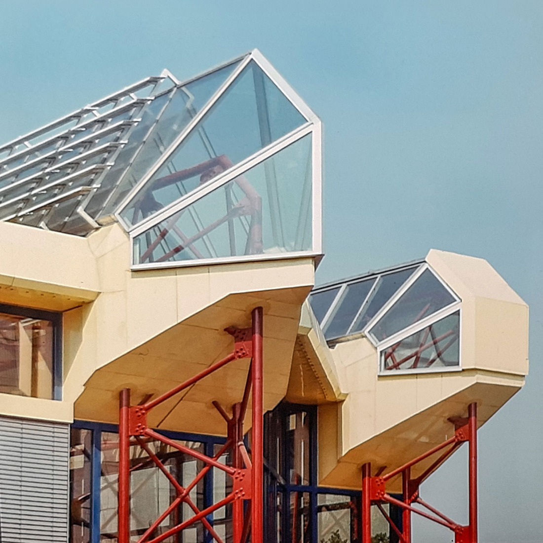 Ulrich Wüst 1981. Exposición «SEZ – The Im/Possibility of an Island».