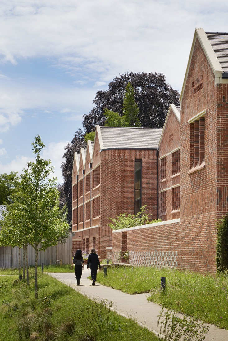 Primeras residencias femeninas en Winchester College por Stanton Williams. Fotografía por Jack Hobhouse.