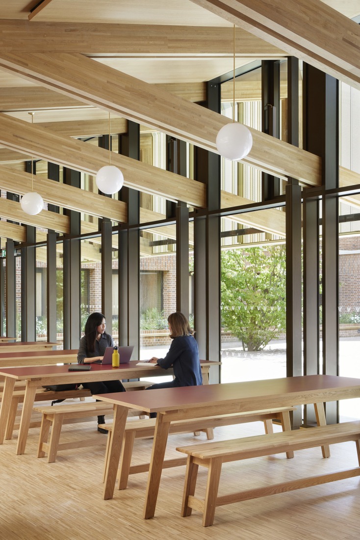 Primeras residencias femeninas en Winchester College por Stanton Williams. Fotografía por Jack Hobhouse.