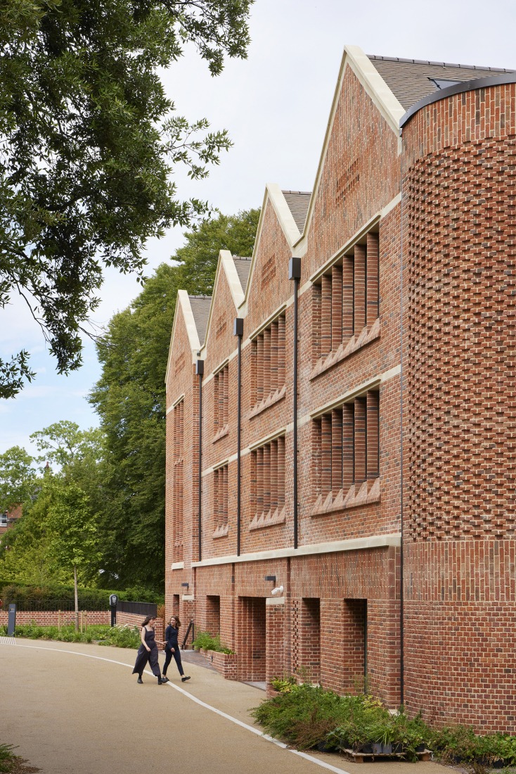 Primeras residencias femeninas en Winchester College por Stanton Williams. Fotografía por Jack Hobhouse.