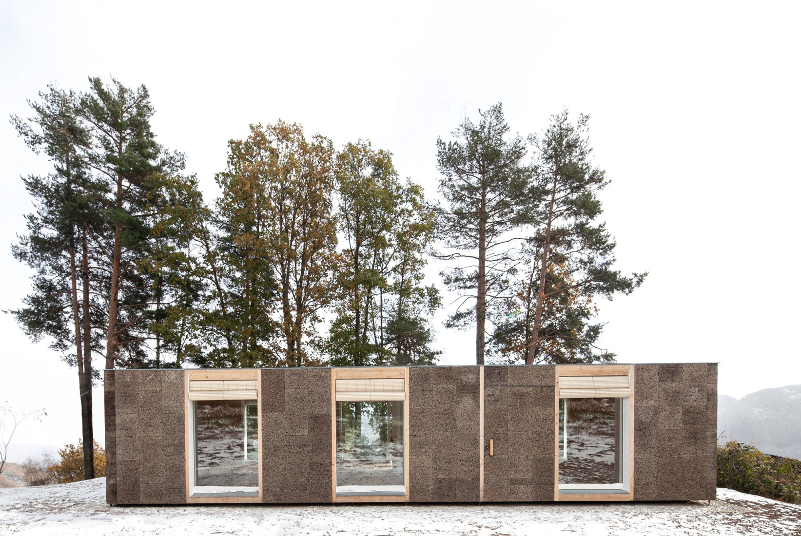 Casa Bosc por Ágora Arquitectura. Fotografía por Joan Casals.