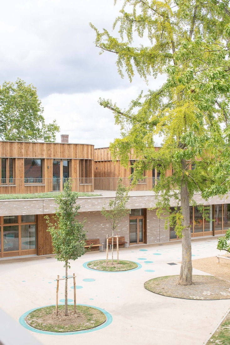 School in Marly by Archi5 + Bureau Face B. Photograph by Louis Duboys Fresney.