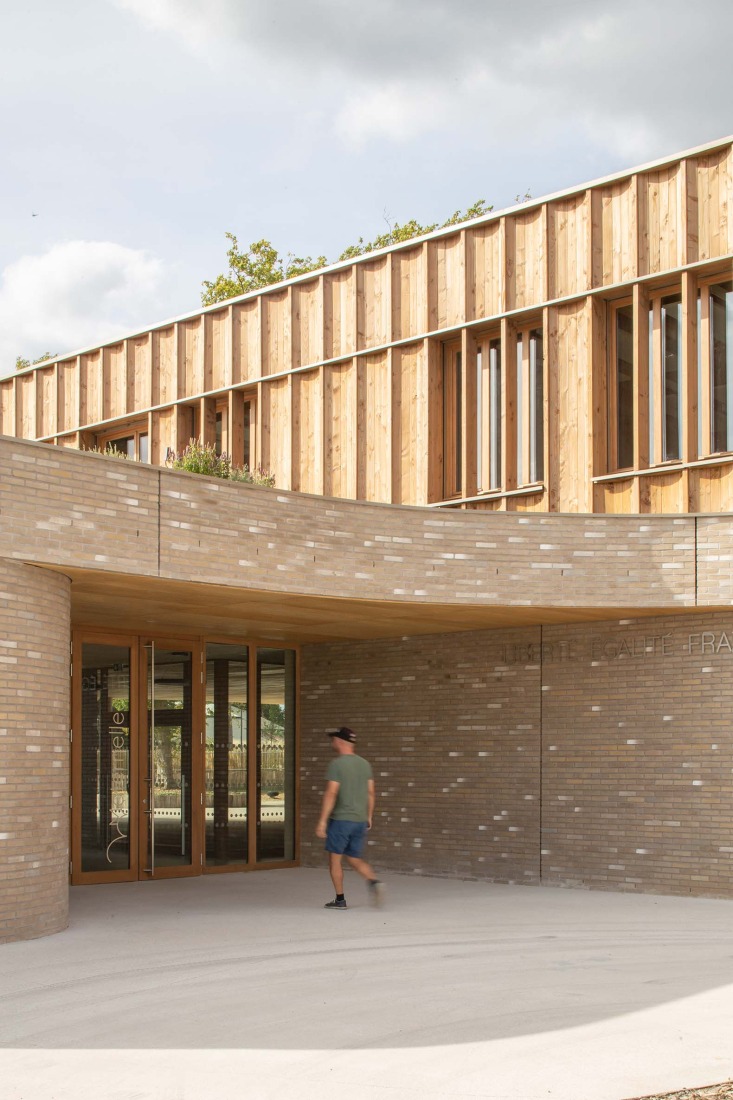 School in Marly by Archi5 + Bureau Face B. Photograph by Louis Duboys Fresney.