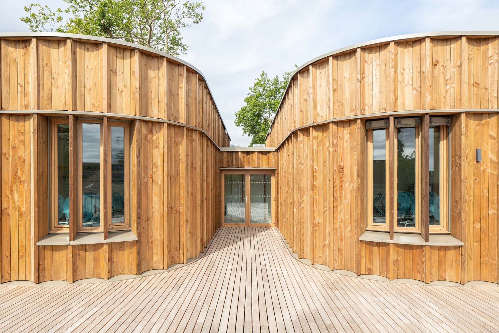 School in Marly by Archi5 + Bureau Face B. Photograph by Louis Duboys Fresney.
