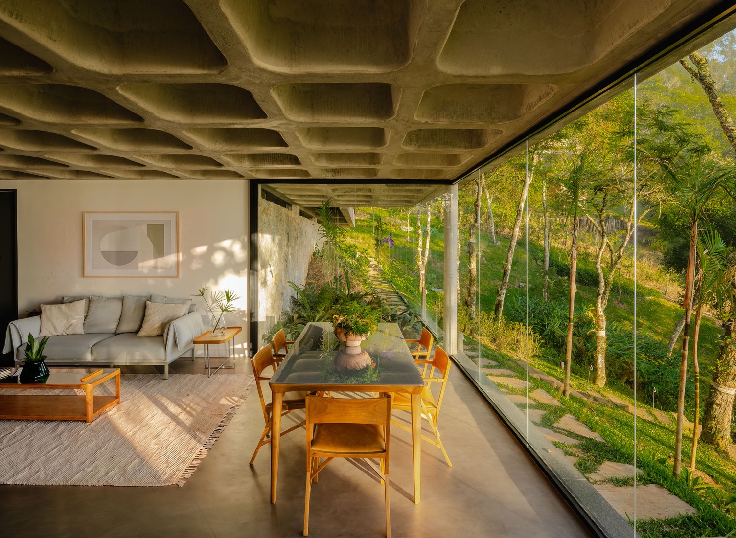 Pinhal House by Cornetta Arquitetura. Photography by Manuel Sá.