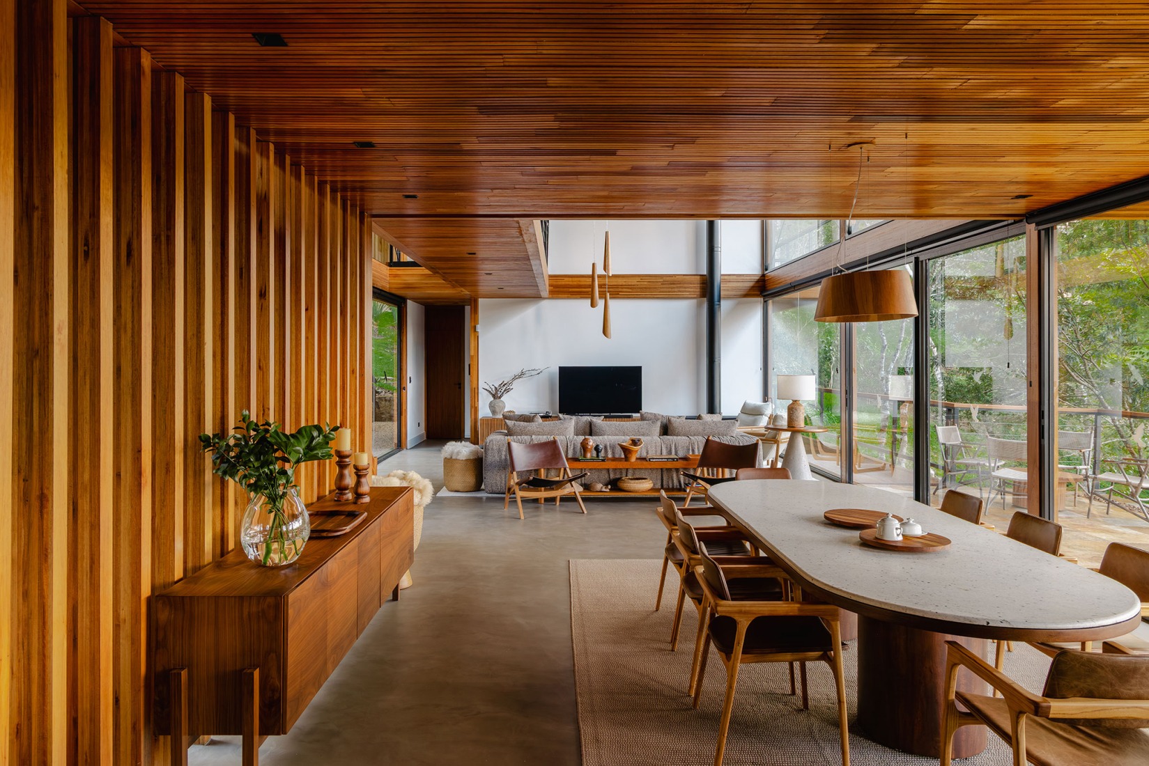 Pinhal House by Cornetta Arquitetura. Photography by Manuel Sá.