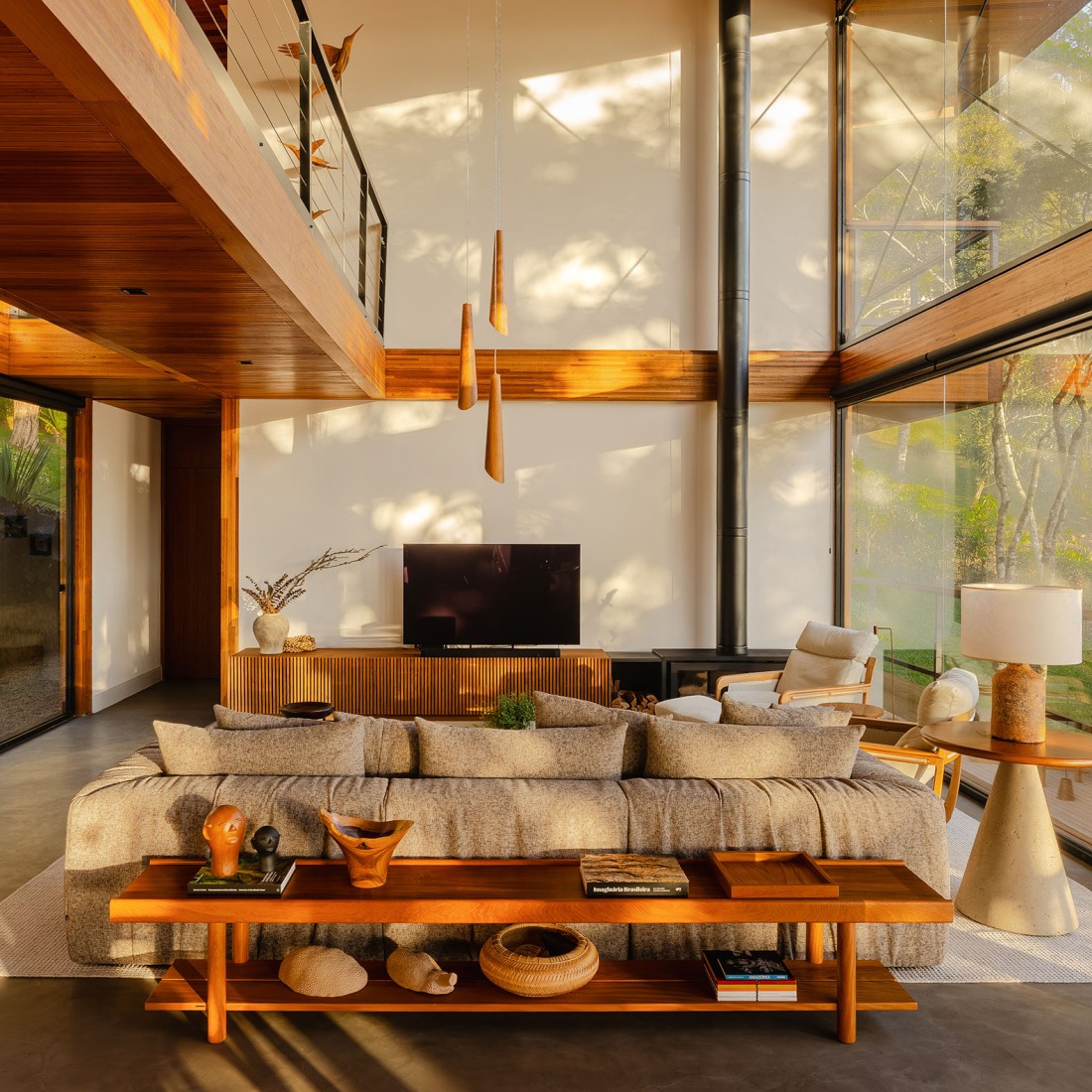 Pinhal House by Cornetta Arquitetura. Photography by Manuel Sá.