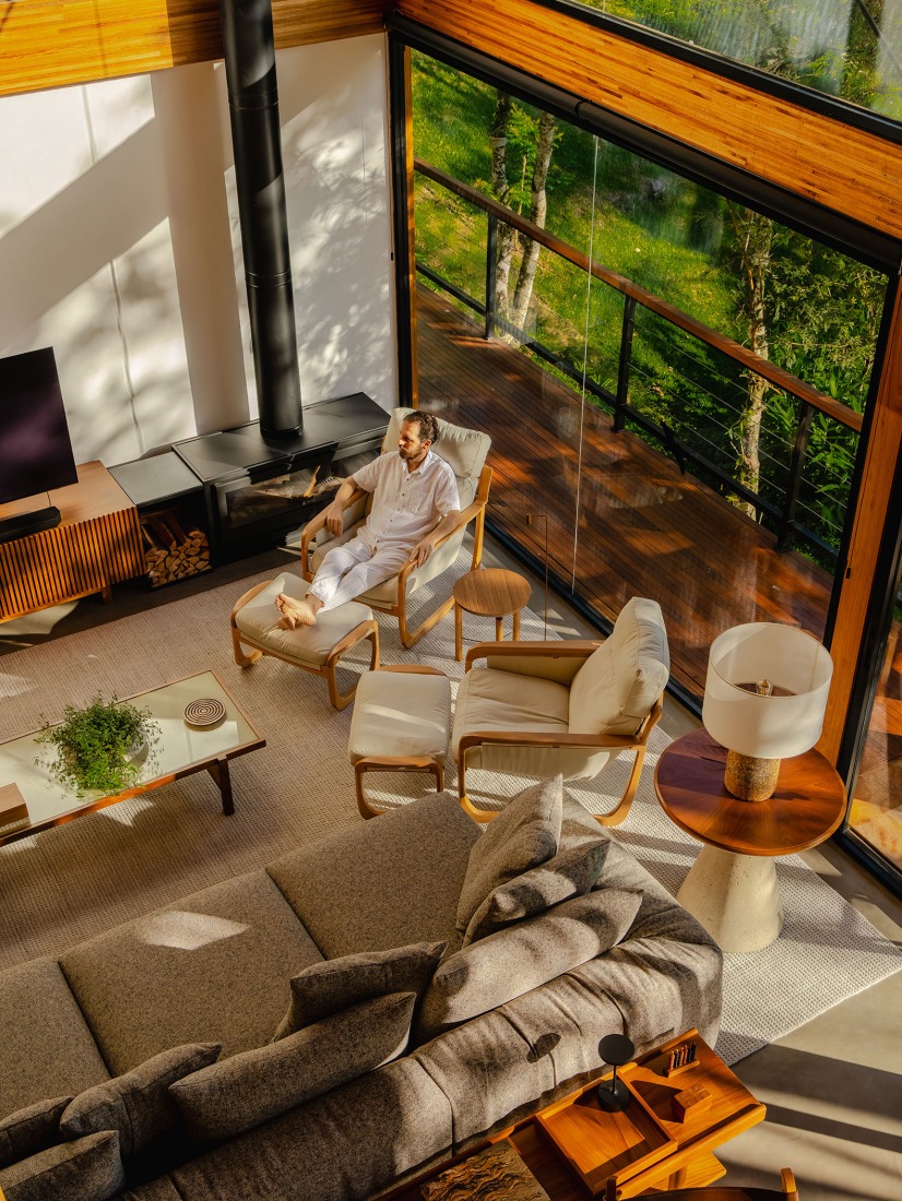 Pinhal House by Cornetta Arquitetura. Photography by Manuel Sá.