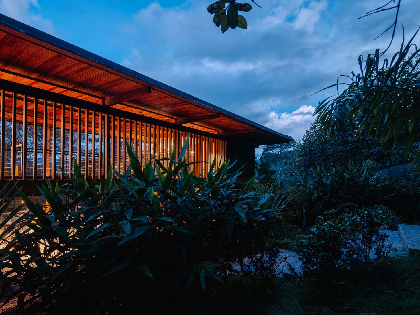 Pinhal House by Cornetta Arquitetura. Photography by Manuel Sá.