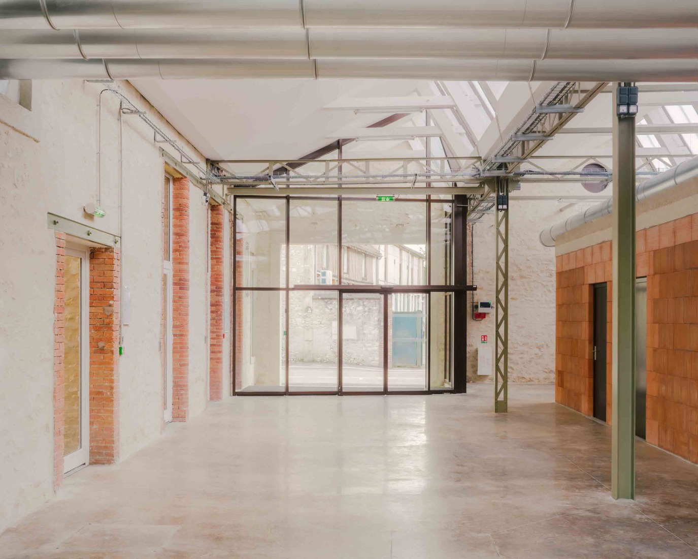 Bernie Hall, Digital arts center. Photograph by Maxime Verret.