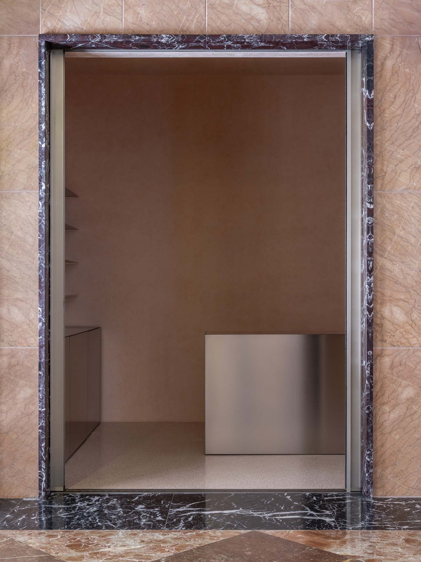 Nueva Tienda del Teatro de la Zarzuela de Madrid por Donaire Milans Arquitectos. Fotografía por Juan Baraja.