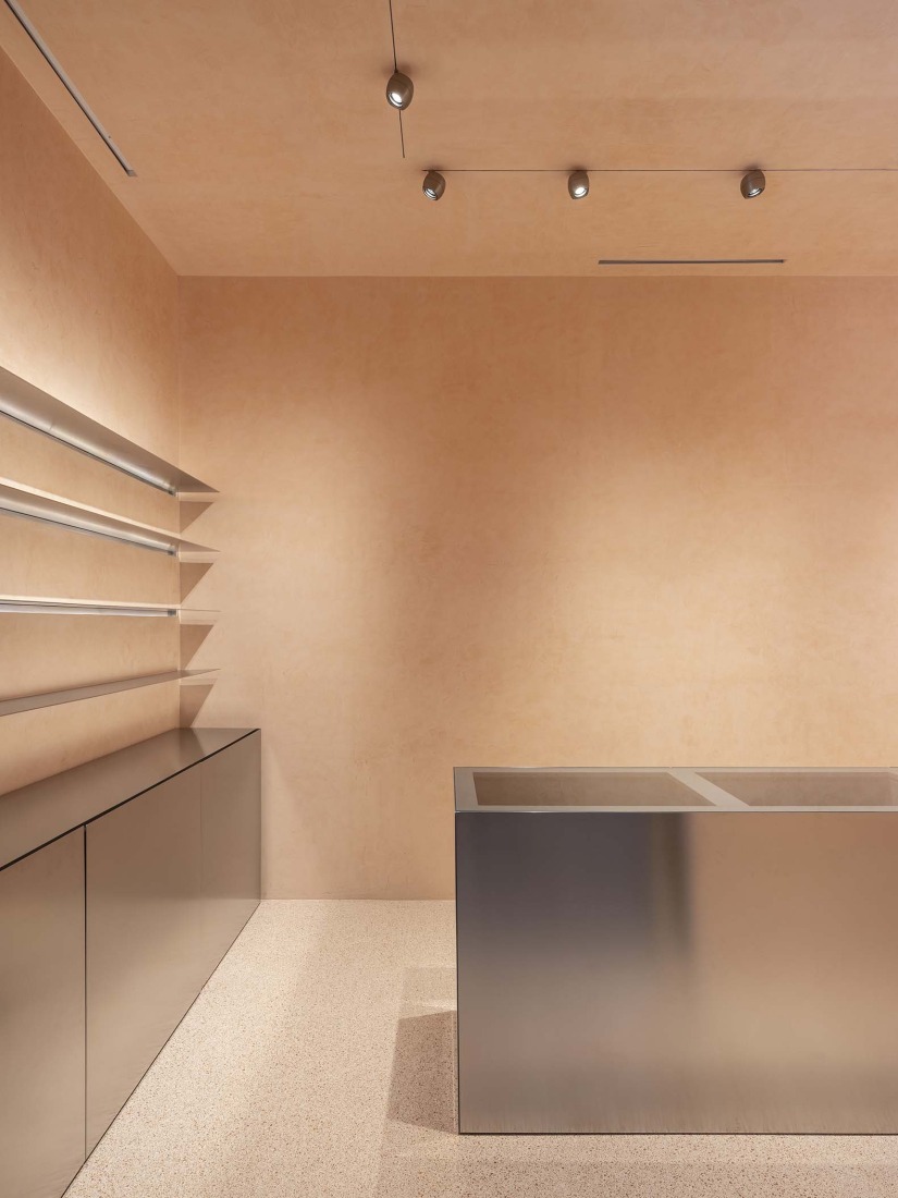 Nueva Tienda del Teatro de la Zarzuela de Madrid por Donaire Milans Arquitectos. Fotografía por Juan Baraja.