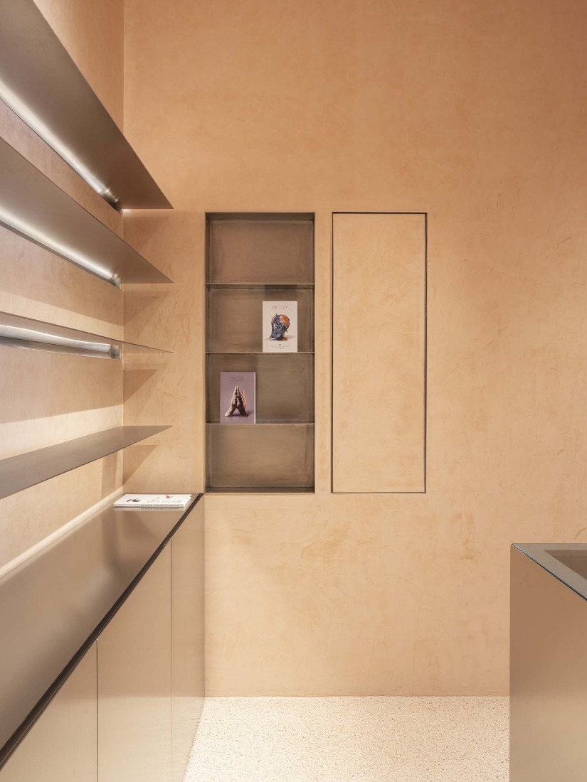 Nueva Tienda del Teatro de la Zarzuela de Madrid por Donaire Milans Arquitectos. Fotografía por Juan Baraja.