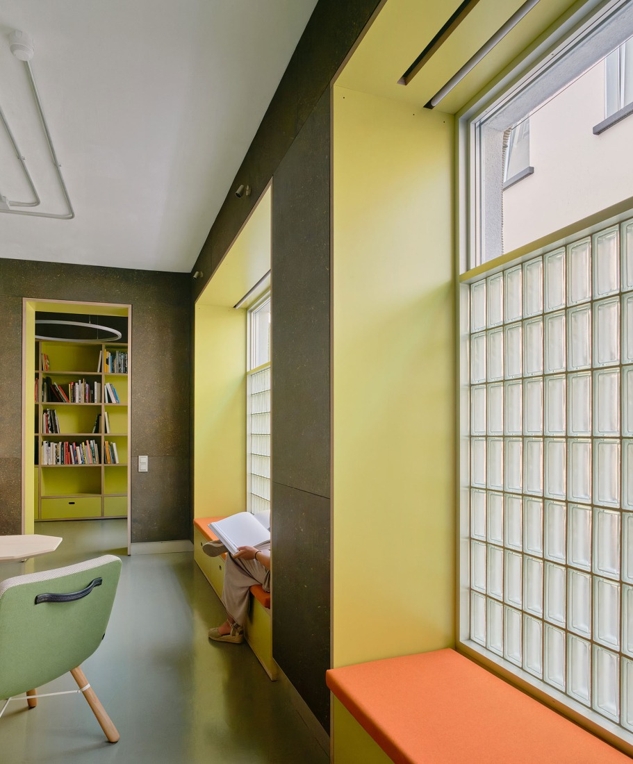 Space Alkar contemporary art collection by estudio Herreros. Photography by José Hevia.