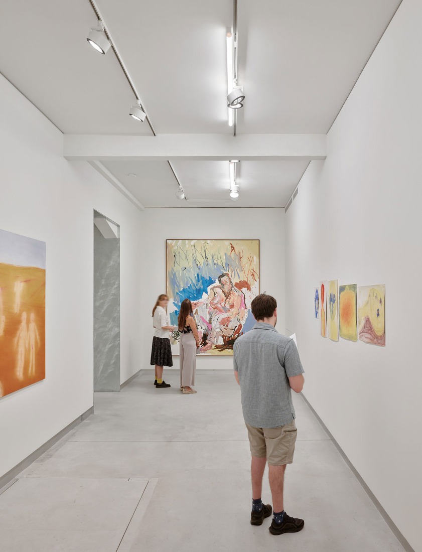 Space Alkar contemporary art collection by estudio Herreros. Photography by José Hevia.