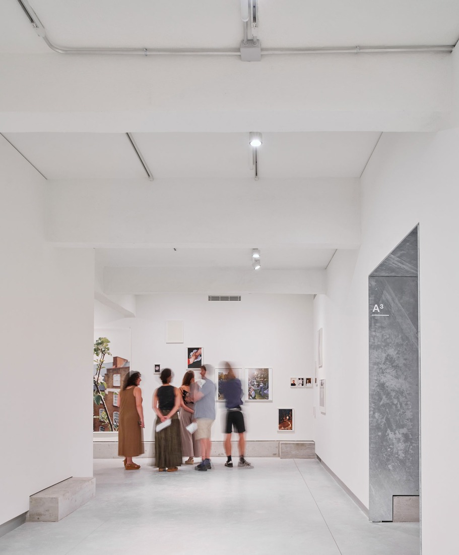 Space Alkar contemporary art collection by estudio Herreros. Photography by José Hevia.