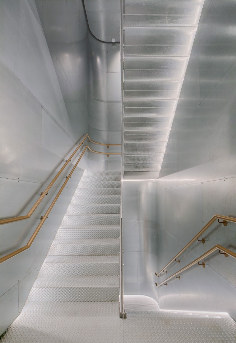 Space Alkar contemporary art collection by estudio Herreros. Photography by José Hevia.