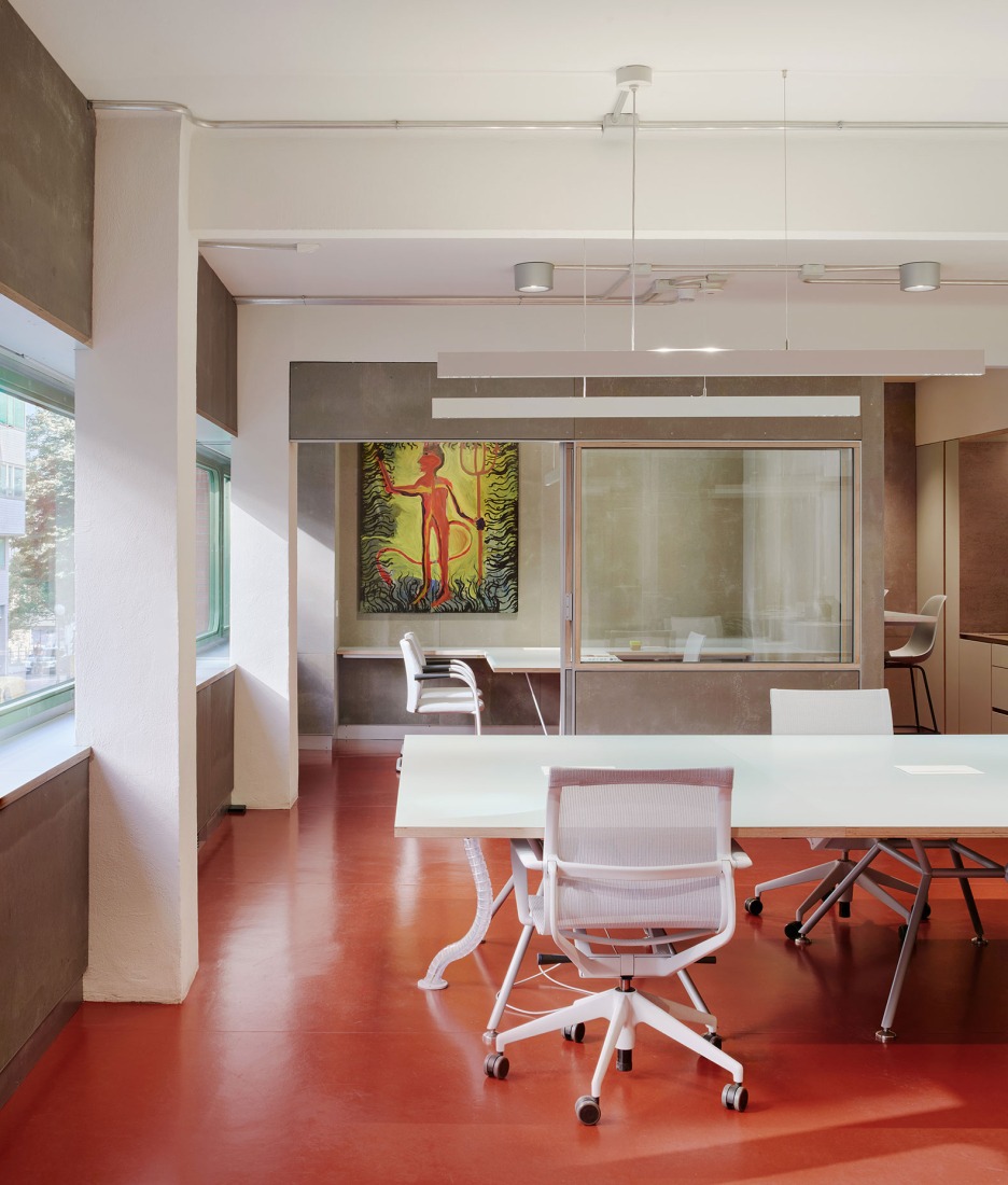 Space Alkar contemporary art collection by estudio Herreros. Photography by José Hevia.