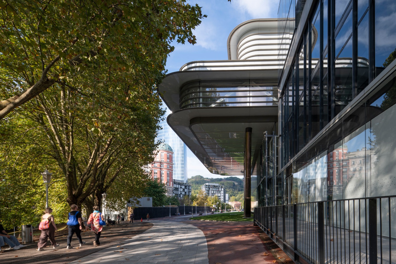 Expansion of the Bilbao Fine Arts Museum by Foster + Partners. Photograph by Nigel Young / Foster + Partners.