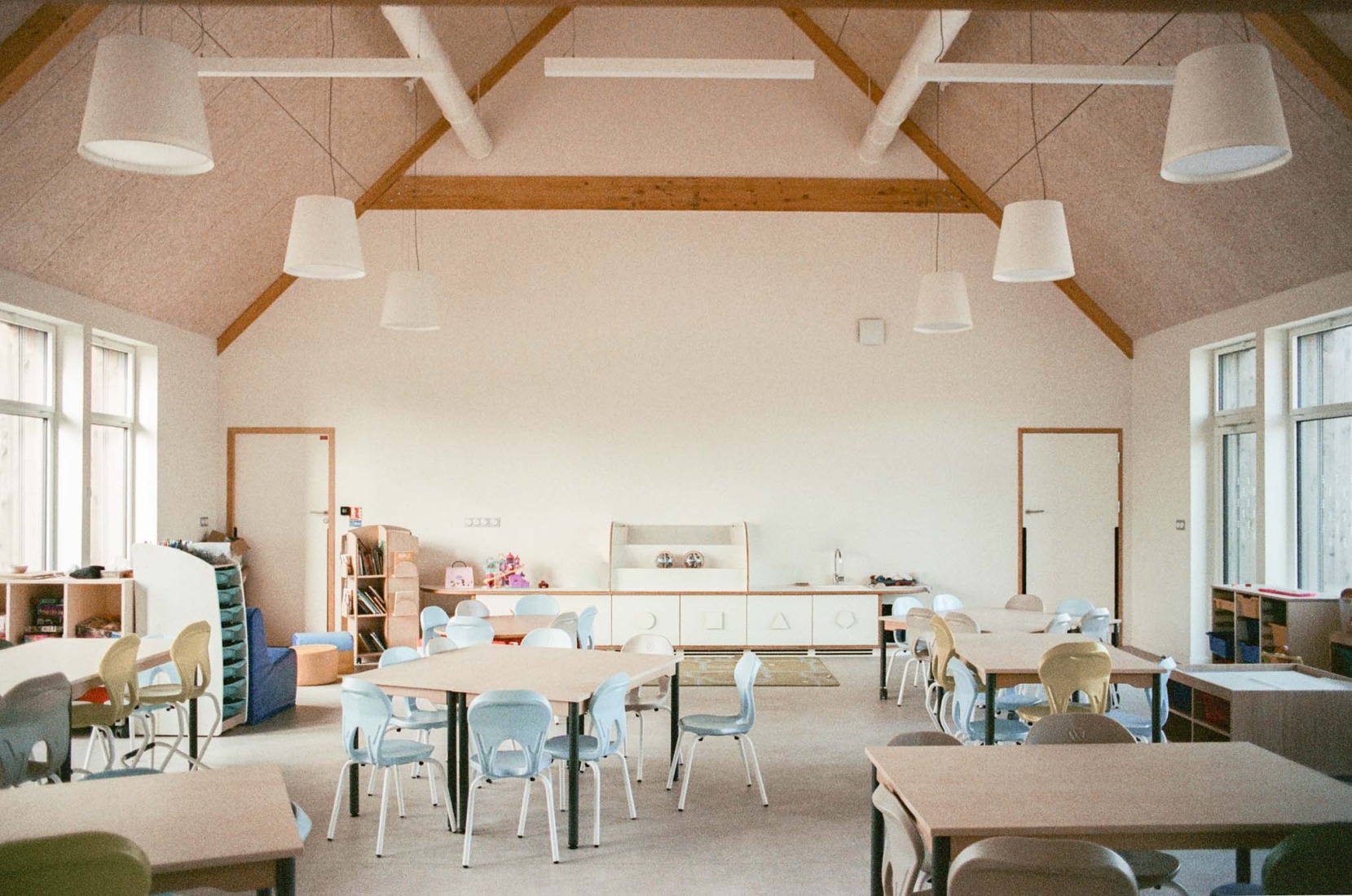 La Madeleine After-School Care Service by Fréquence Architecture. Photograph by Fréquence.