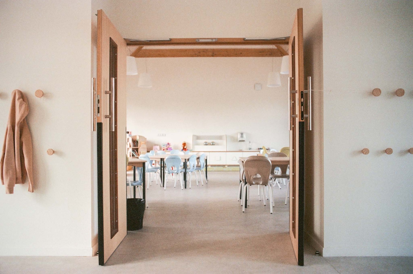 La Madeleine After-School Care Service by Fréquence Architecture. Photograph by Fréquence.
