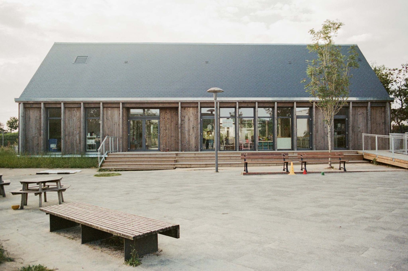 La Madeleine After-School Care Service by Fréquence Architecture. Photograph by Fréquence.