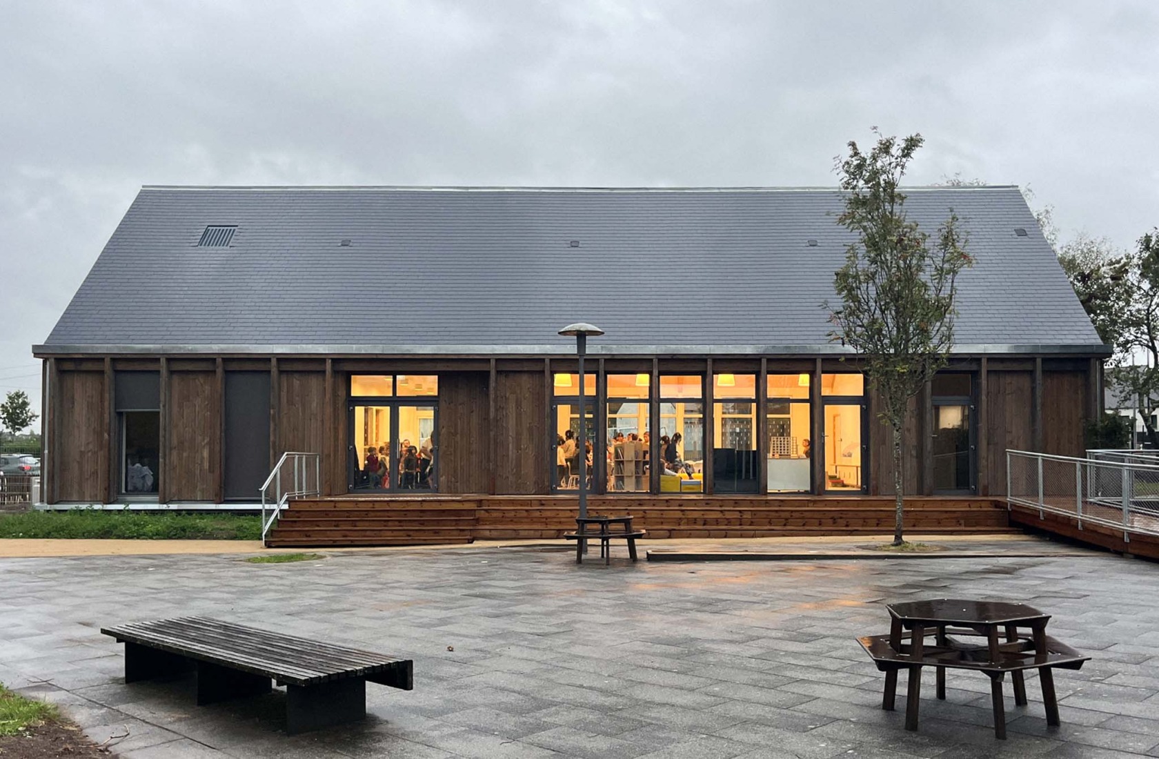 La Madeleine After-School Care Service by Fréquence Architecture. Photograph by Fréquence.