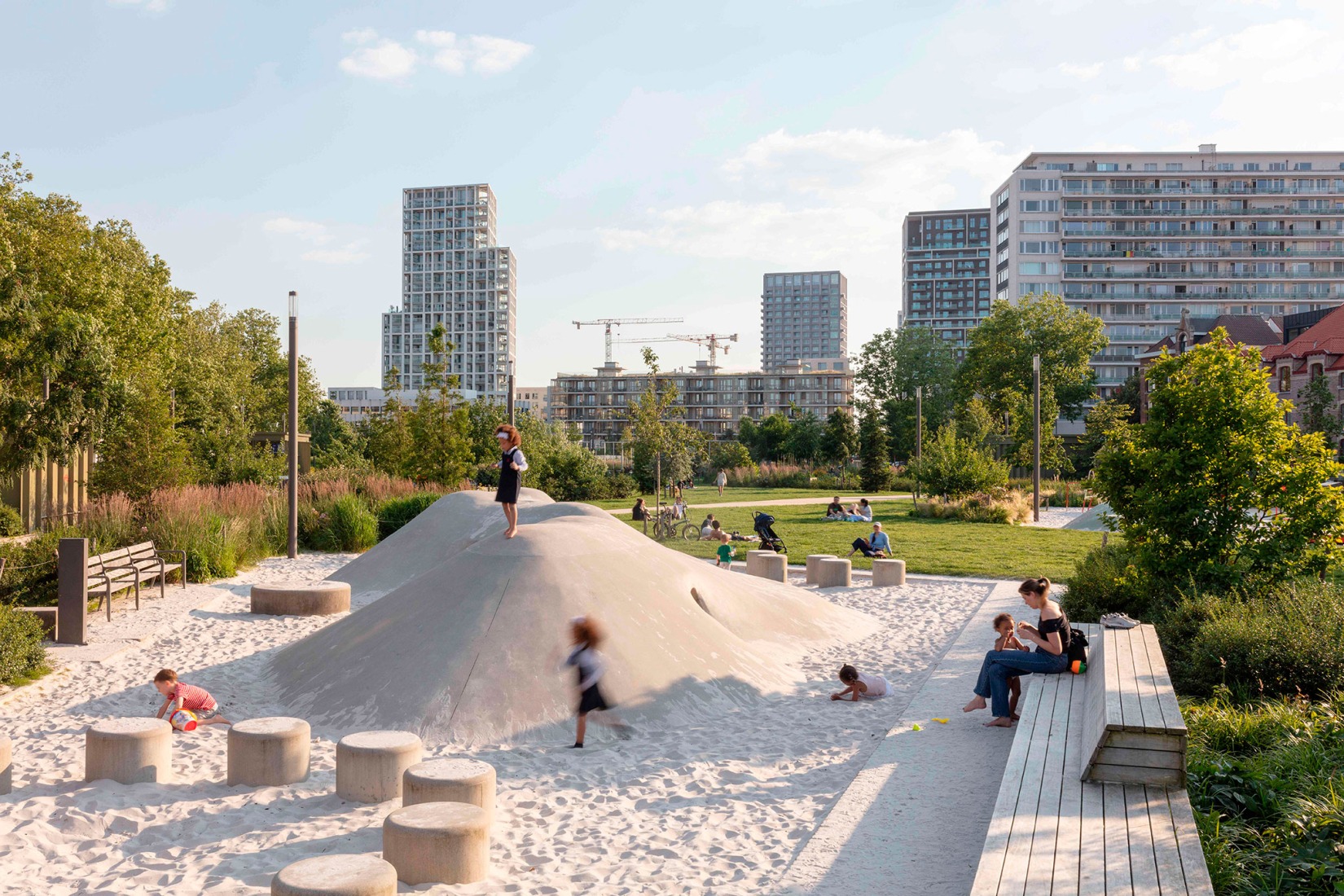 Zuidpark by Tractebel + ADR + Georges Descombes. Photograph by Isabelle Pateer.