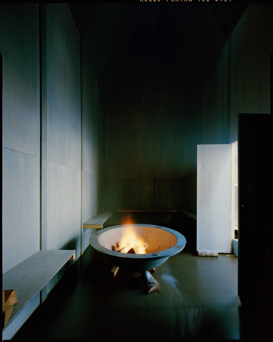 "Round About Baths" by Leopold Banchini Architects. Photography by Josema Cutillas.