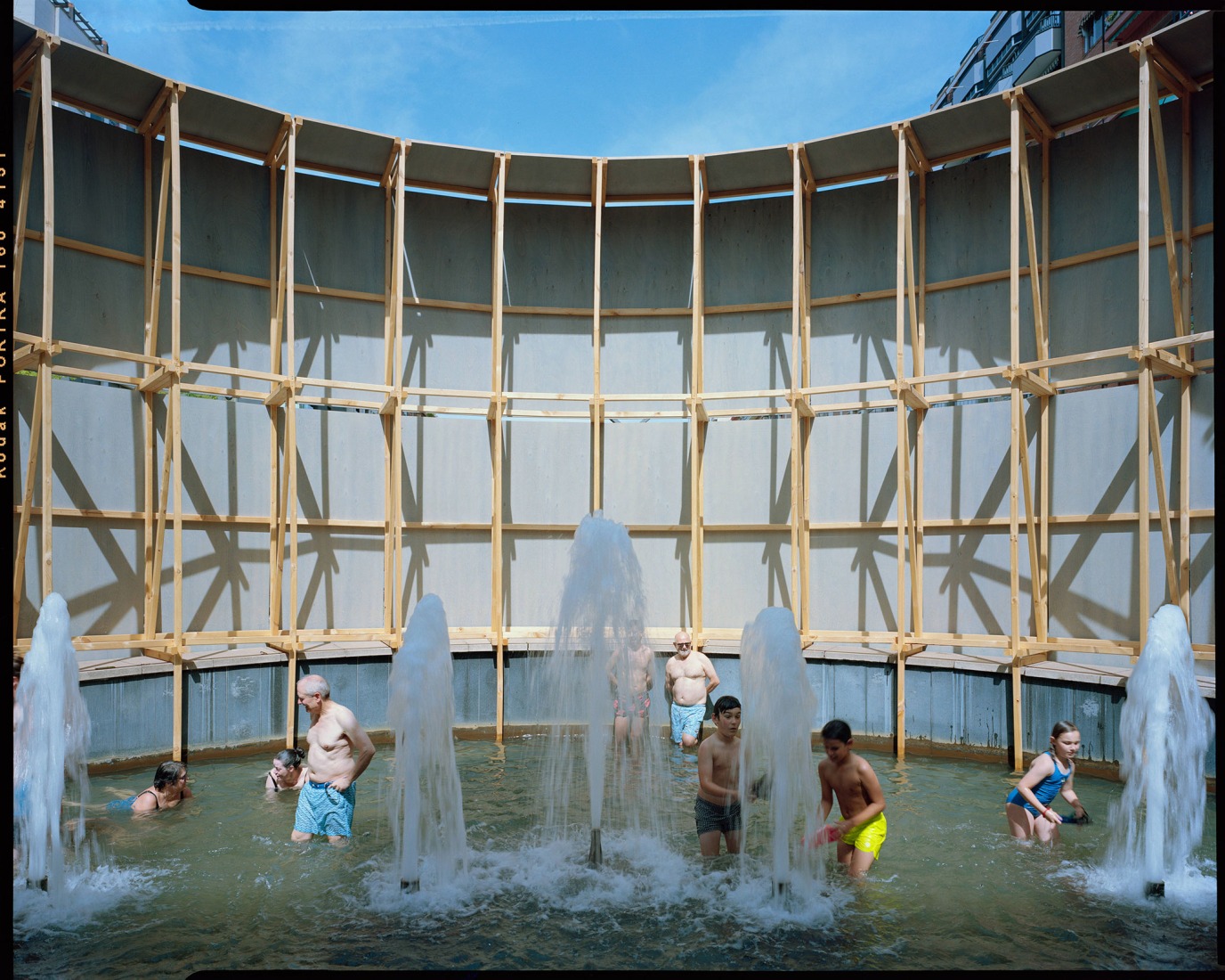 "Round About Baths" by Leopold Banchini Architects. Photography by Josema Cutillas.
