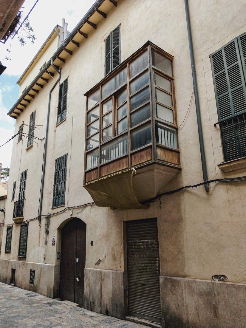 Previous state. Pelleteria by GRAS Reynés Arquitectos.