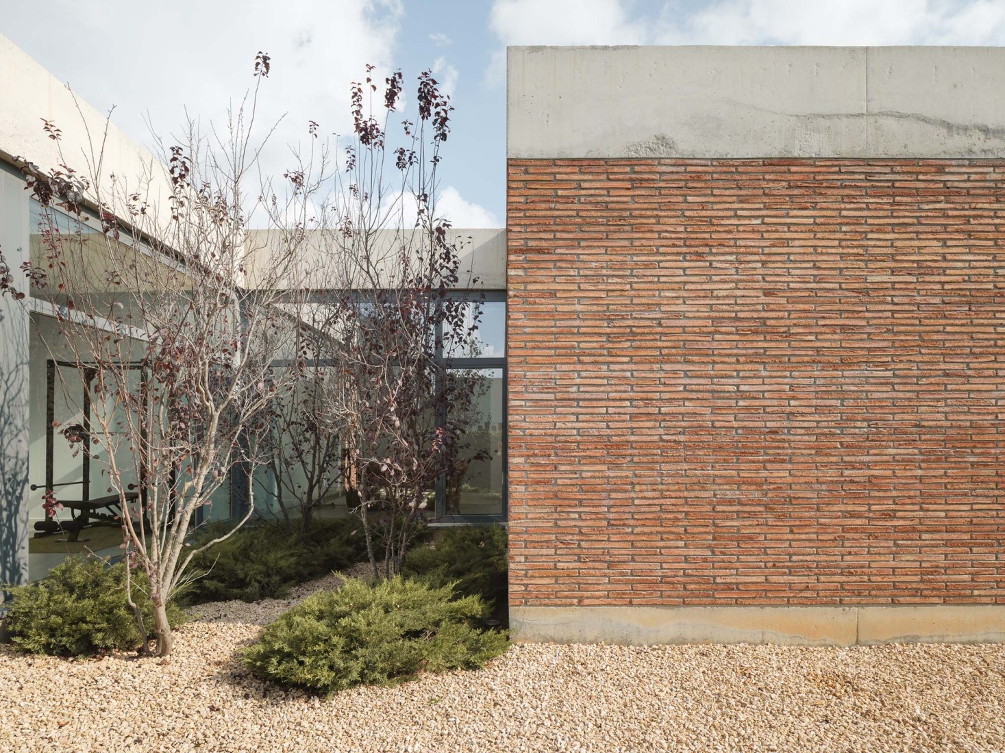 Lambda House by Guillem Carrera. Photograph by Filippo Poli.
