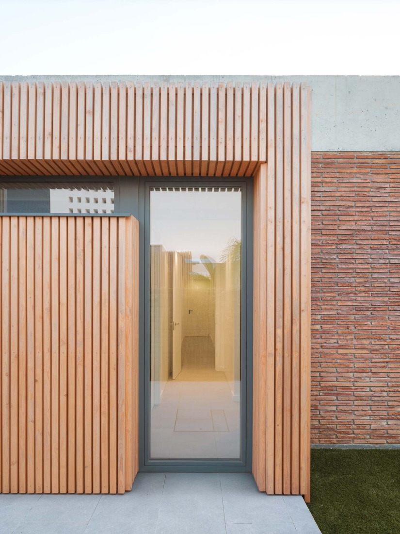 Lambda House by Guillem Carrera. Photograph by Filippo Poli.