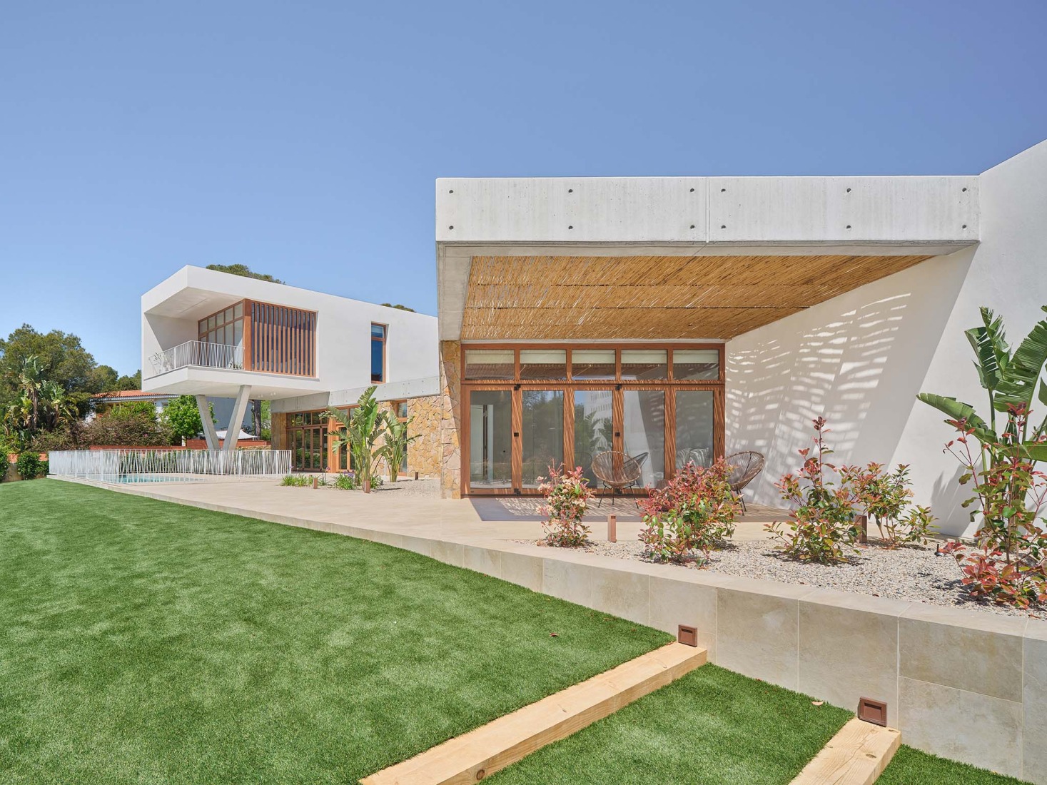 Casa Maridia por Guillem Carrera. Fotografía por Adrià Goula.