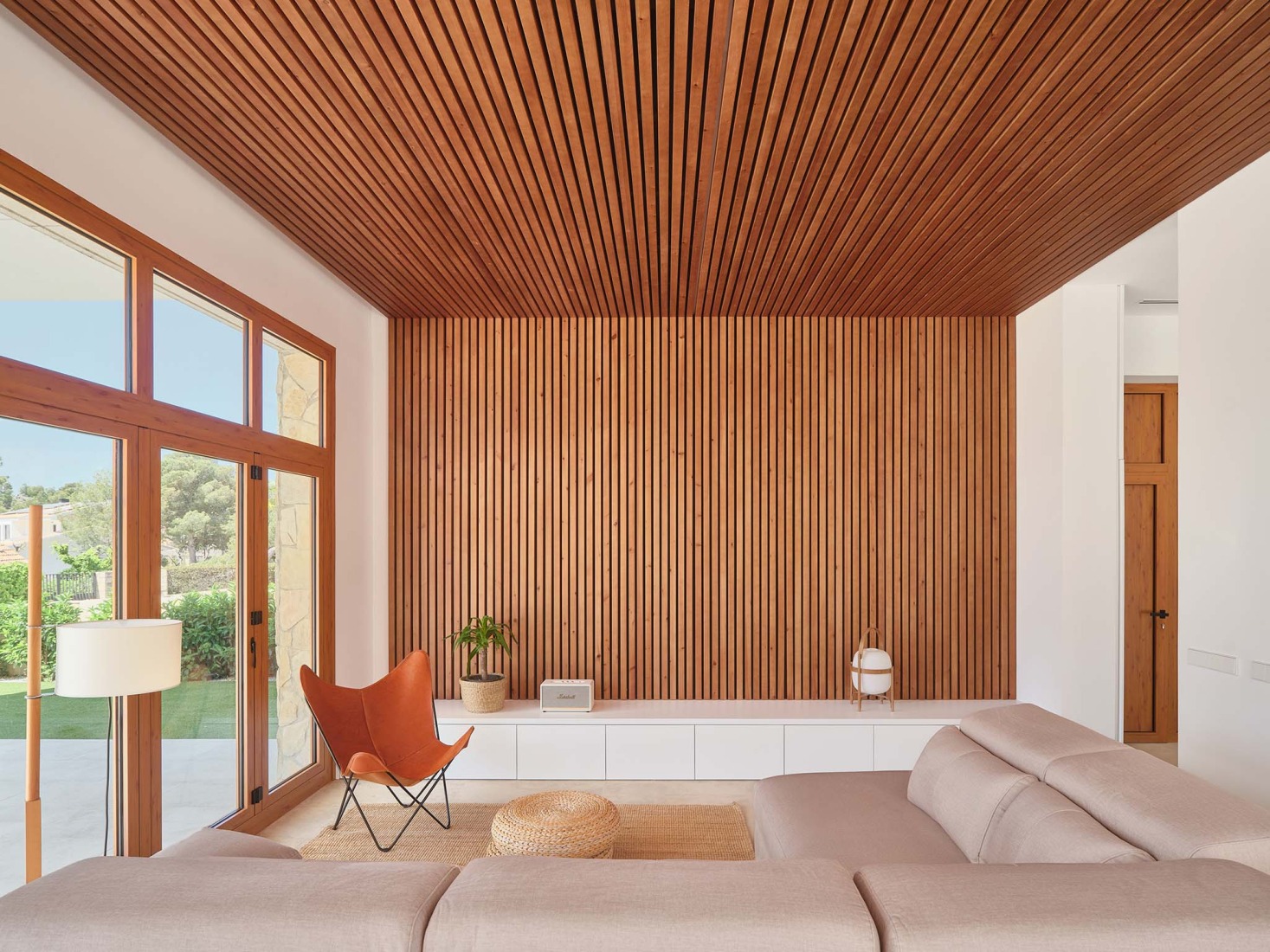Casa Maridia por Guillem Carrera. Fotografía por Adrià Goula.