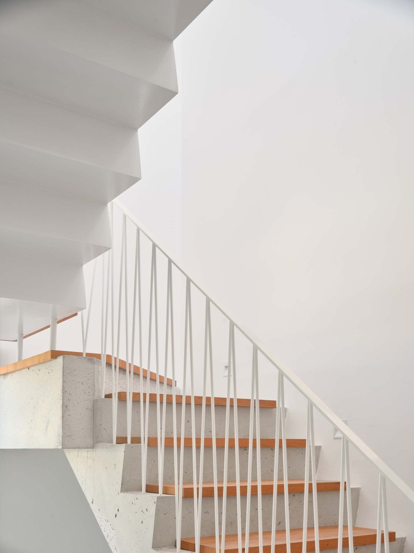 Casa Maridia por Guillem Carrera. Fotografía por Adrià Goula.