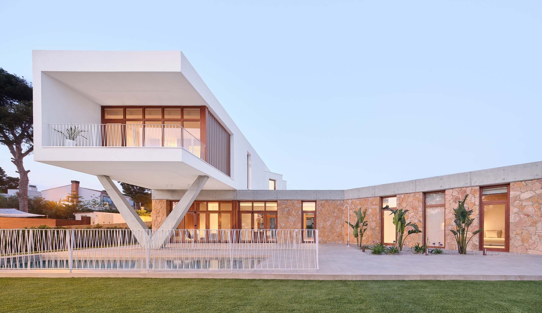 Casa Maridia por Guillem Carrera. Fotografía por Adrià Goula.