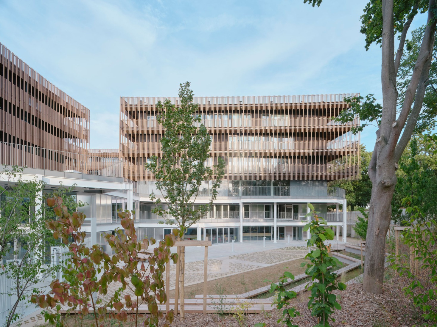Campus du Parc by It's architecture. Photograph by Francesca Iove.