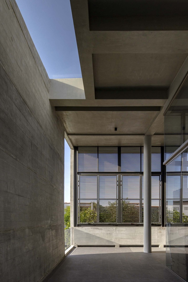 BAAN NO.1 by Junsekino Architect and Design. Photograph by June’s Photo.