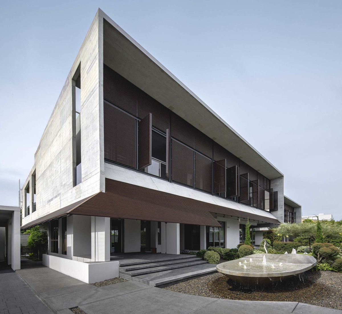 BAAN NO.1 by Junsekino Architect and Design. Photograph by June’s Photo.