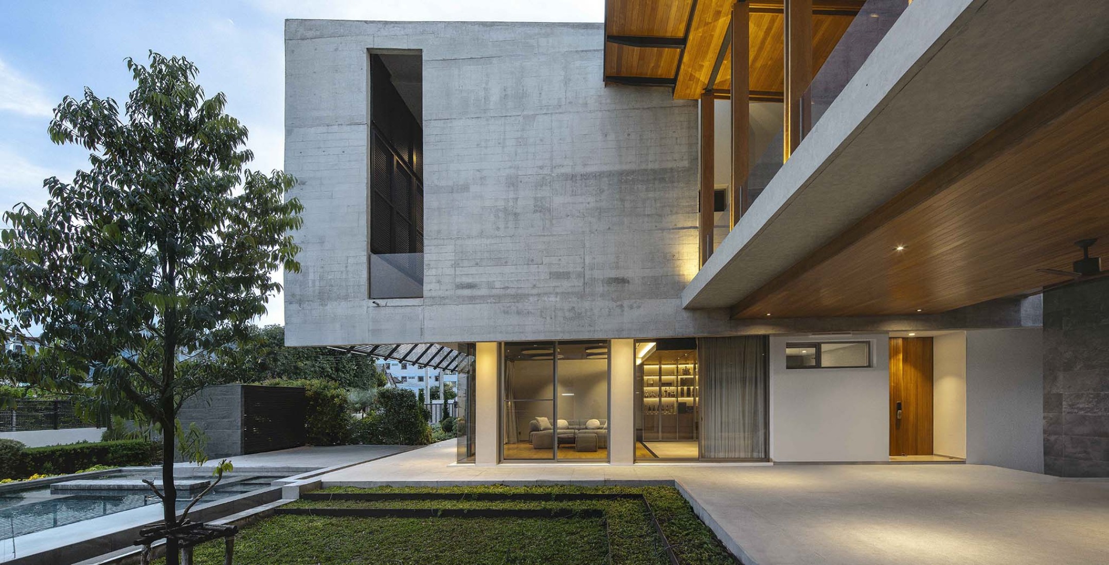 BAAN NO.1 by Junsekino Architect and Design. Photograph by June’s Photo.