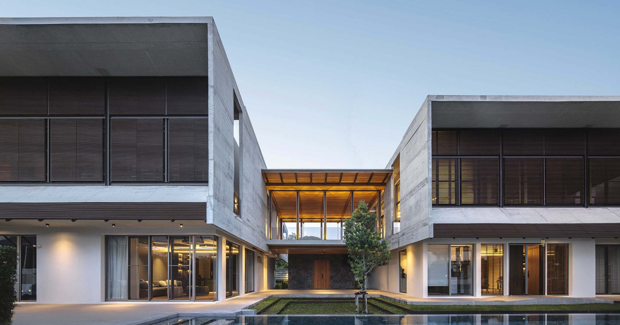 BAAN NO.1 by Junsekino Architect and Design. Photograph by June’s Photo.