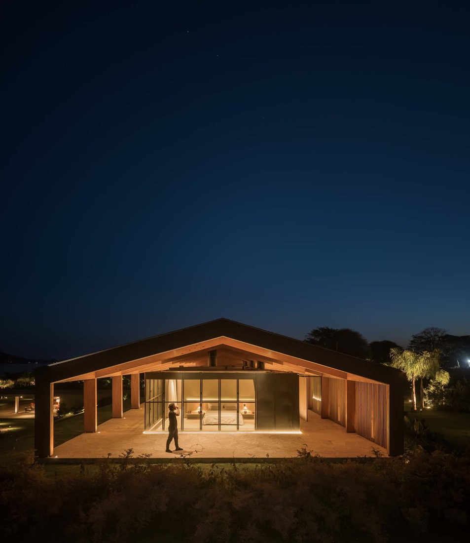 Celeiro House by mf+arquitetos. Photograph by Fernando Guerra.