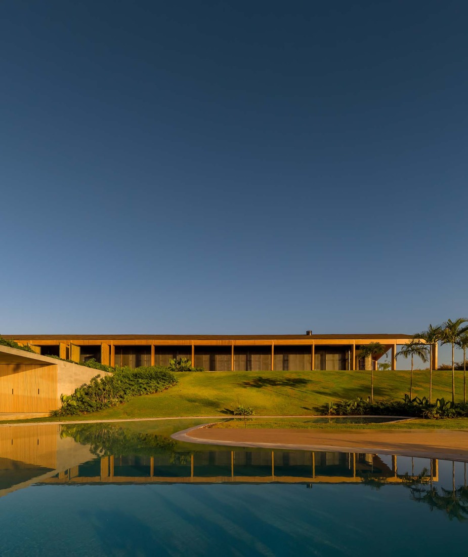 Celeiro House by mf+arquitetos. Photograph by Fernando Guerra.